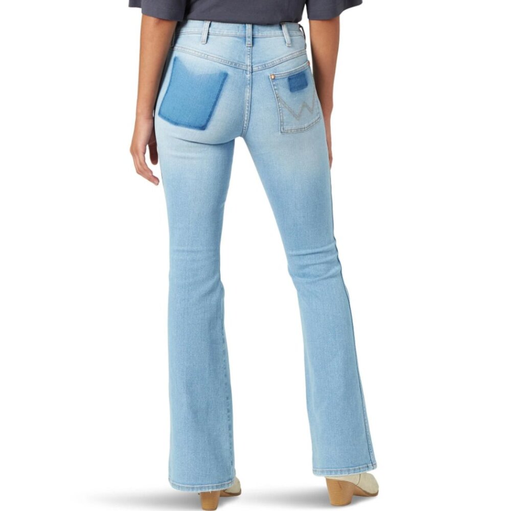 Wrangler Patch Pocket Flare Malibu